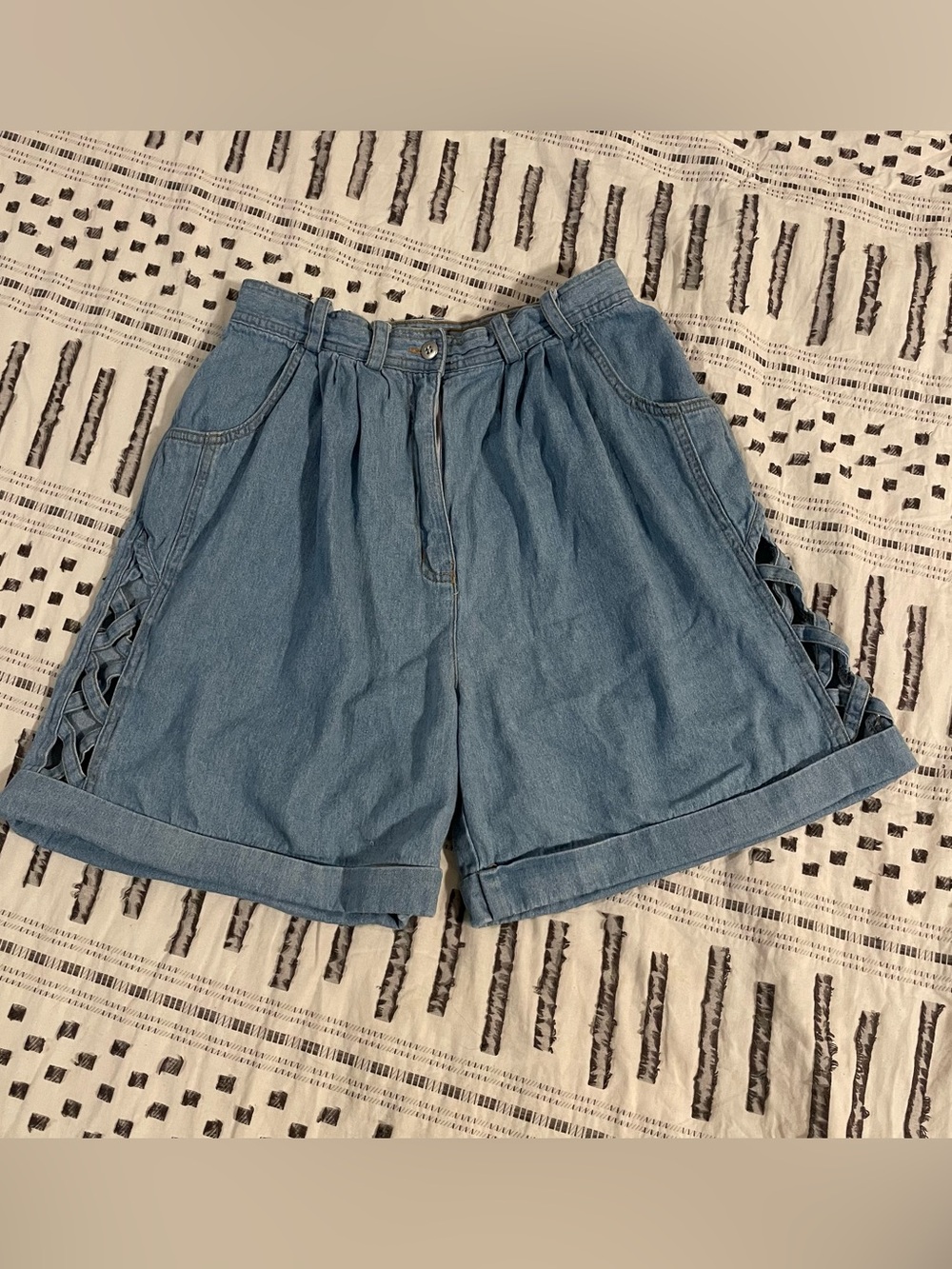Vintage Denim High-Waist Lace-Up Side Shorts